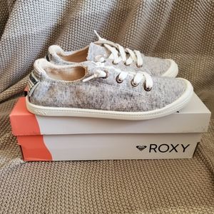Roxy Sneaker Size 7